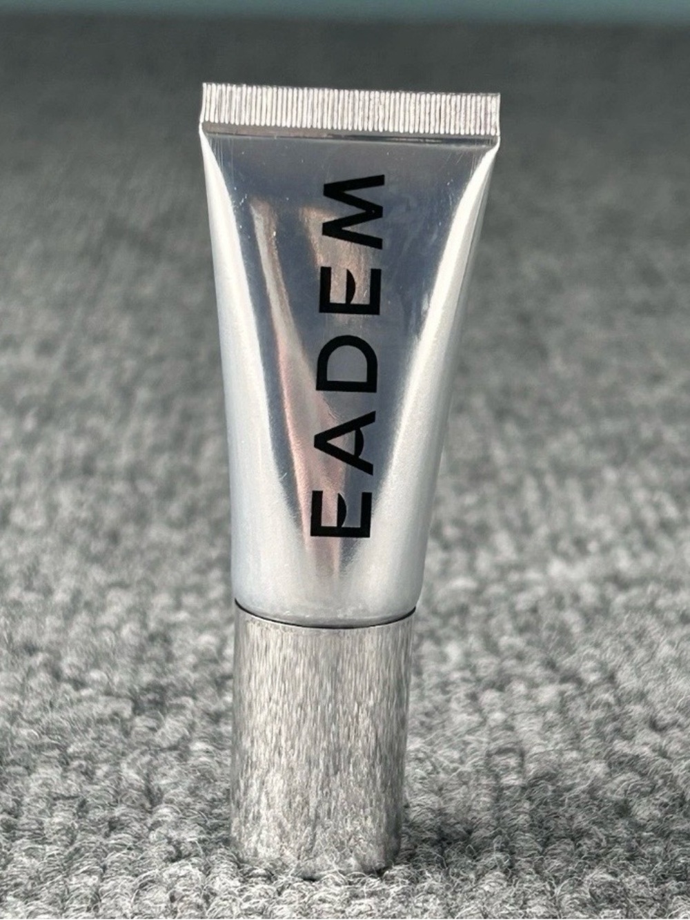 EADEM Le Chouchou Exfoliating Softening Peptide Lip Balm Butter Mochi MINI